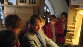 simon_williams_playing_st_johns_college_organ.jpg simon_williams_playing_st_johns_college_organ.jpg