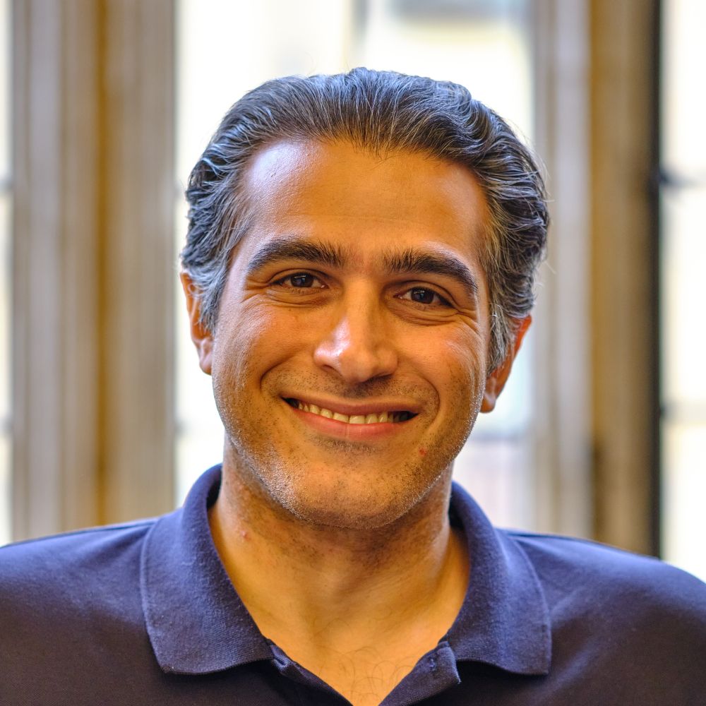 Photograph of Professor Faraz Mardakheh