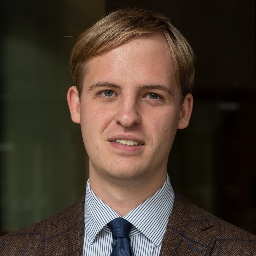 Photograph of Dr Peter Juhasz