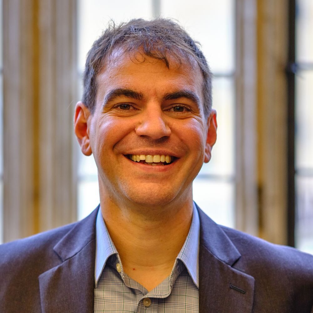 Photograph of Dr Sergio de Ferra