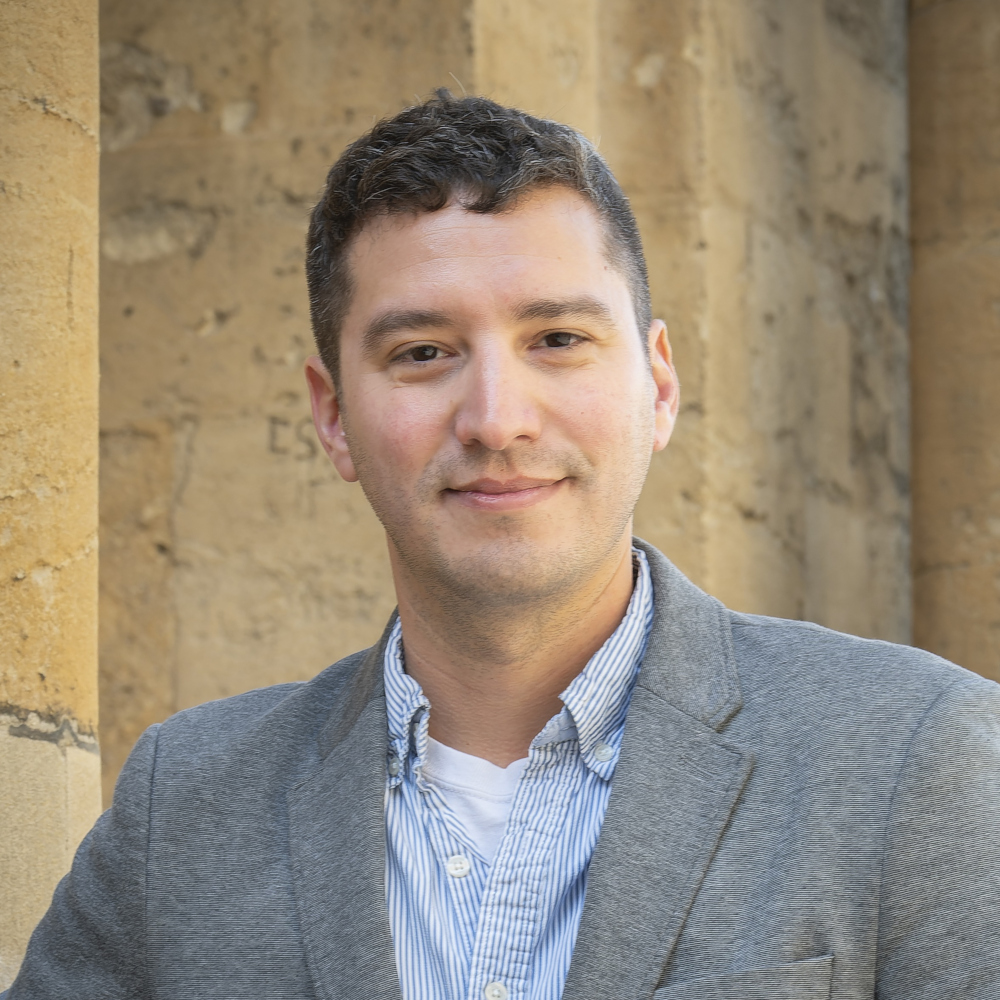 Photo of Dr Simon Shogry