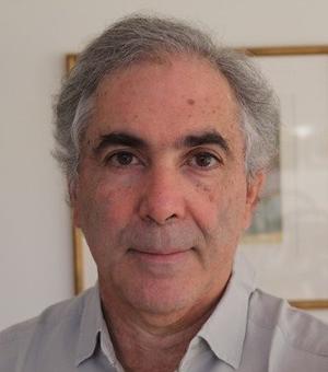 Photograph of Professor Eduardo Posada-Carbo